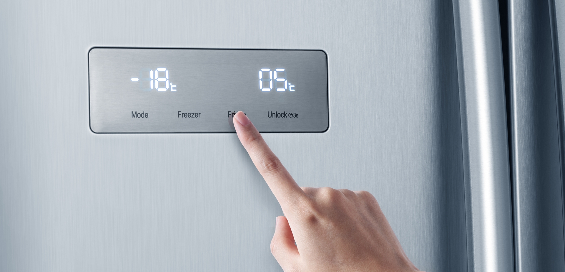 Hisense BCD570W Touch Electronic Control feature image