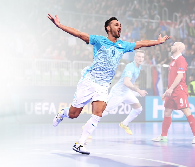 Hisense U7QF - Smooth Motion under sports mode